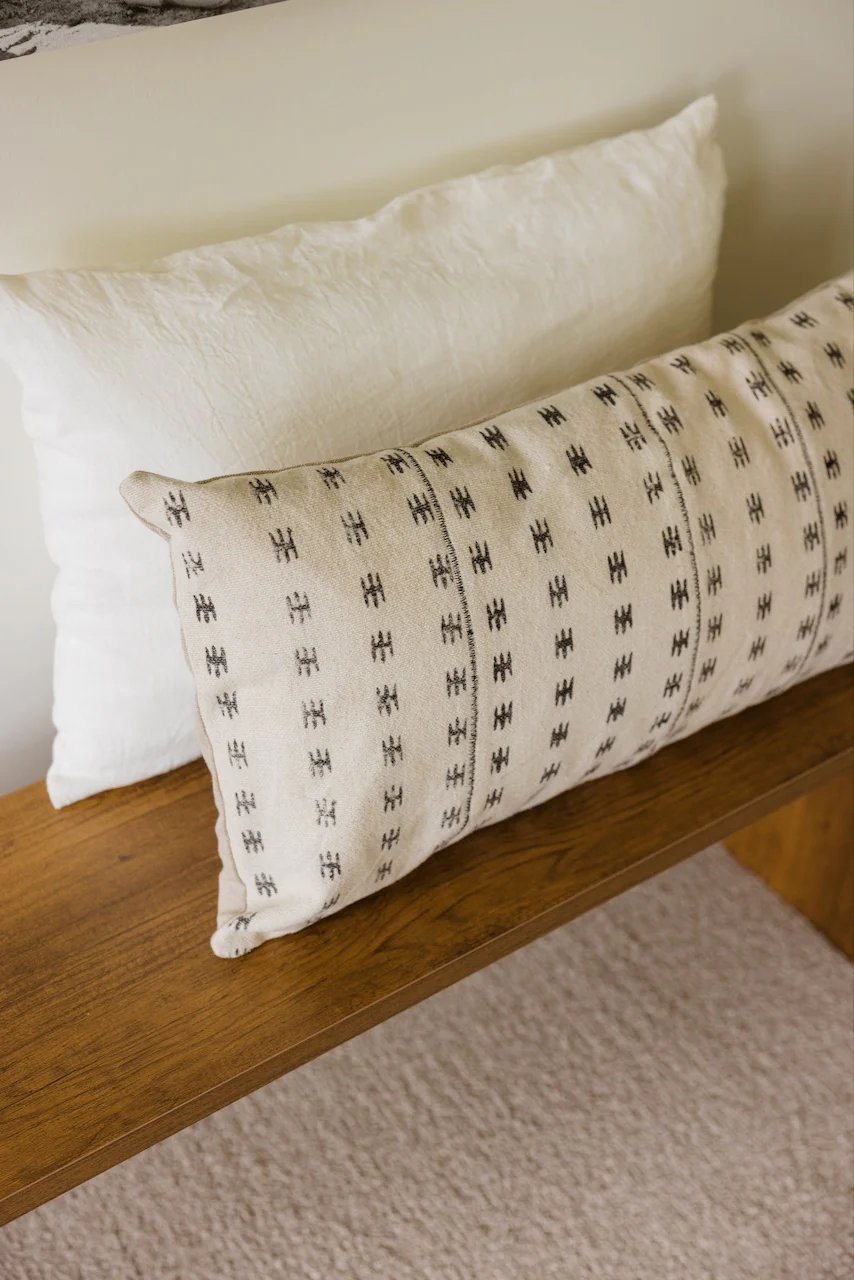 Everglow Linen Lumbar Pillow - Image 7
