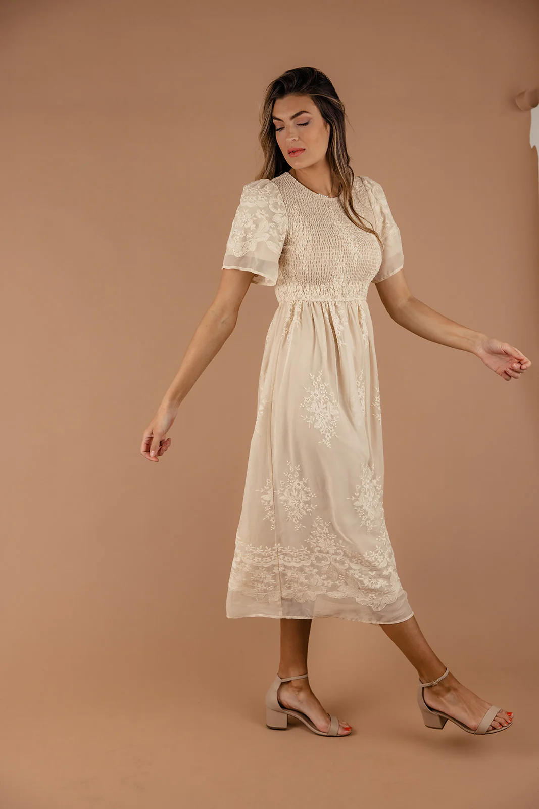 Juliette Smocked Lace Dress - Image 15