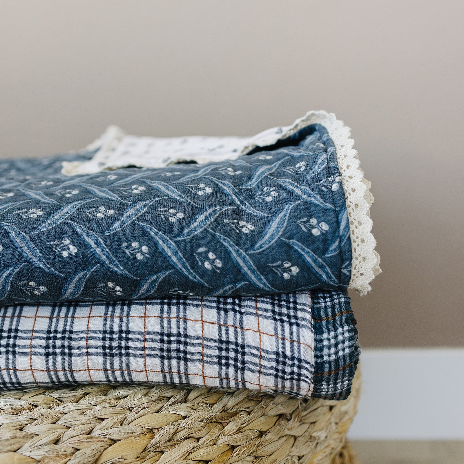 Navy Berry + Cream Berry Lace Twin Muslin Quilt - Image 6