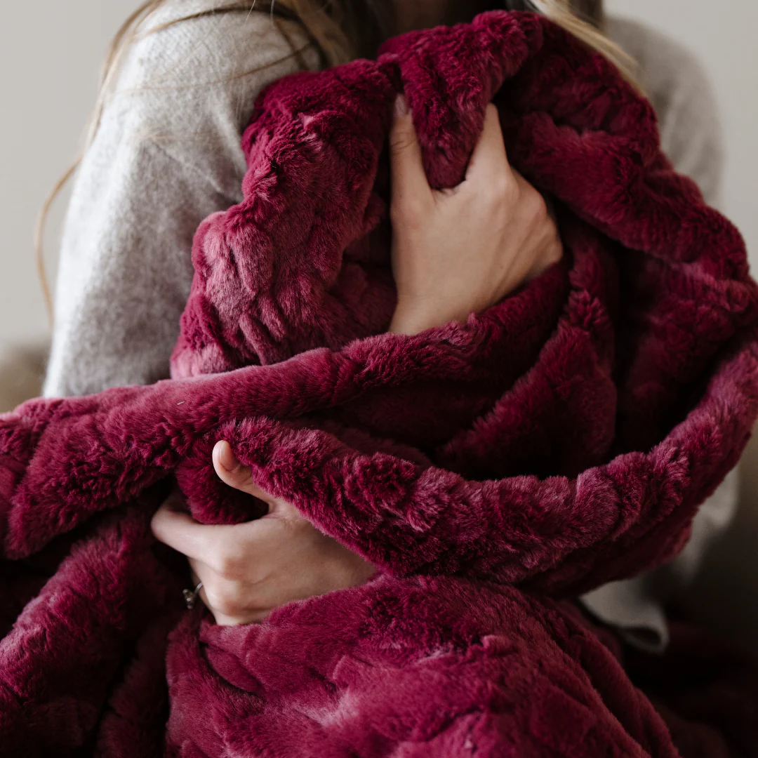 PATTERNED FAUX FUR XL THROW BLANKETS - Image 65