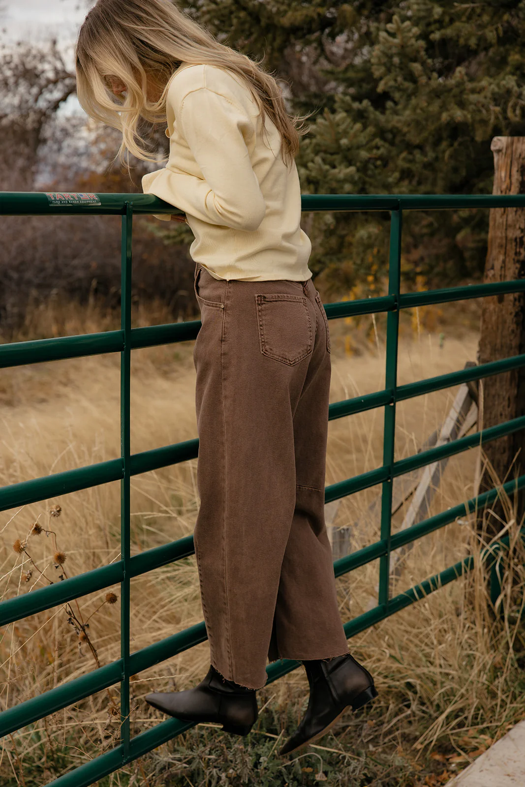 Rowan Barrel Jeans - Image 8