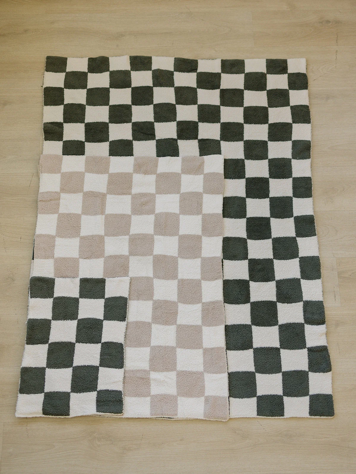 Taupe Checkered Plush Blanket - Image 5