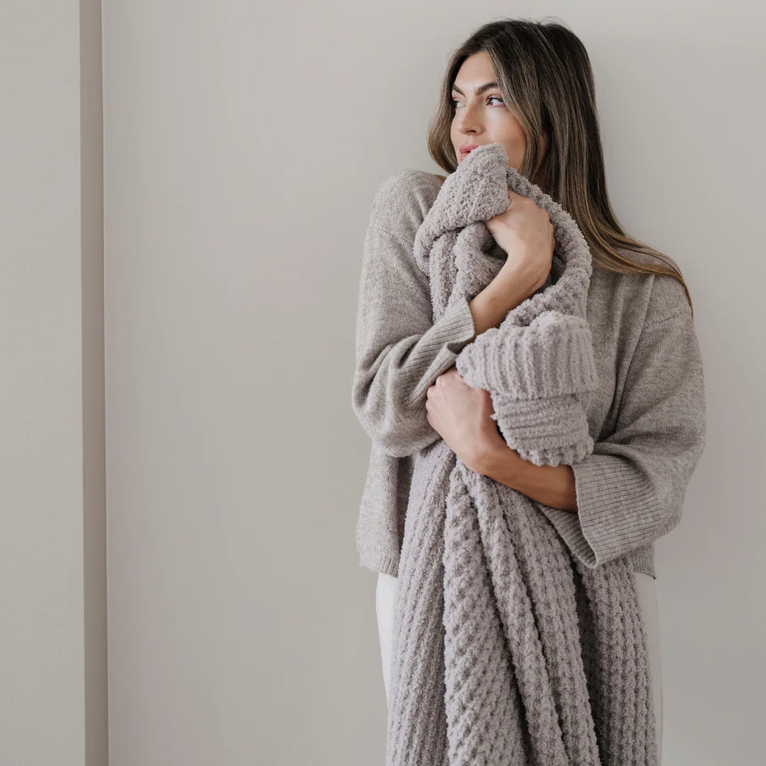 WAFFLE KNIT THROW BLANKETS - Image 7